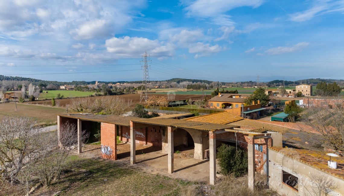 Vistas de las cuadras de la propiedad 