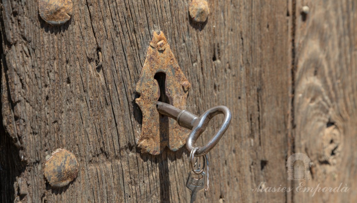 Detalles de la masía 