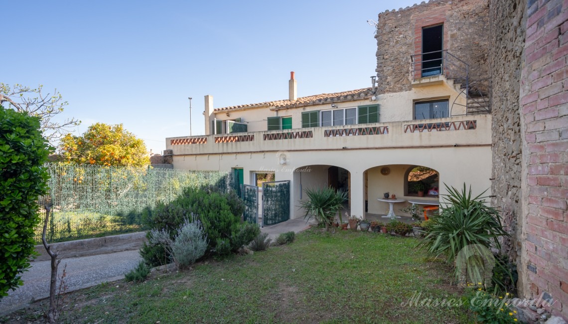 Fachada sur de la casa 