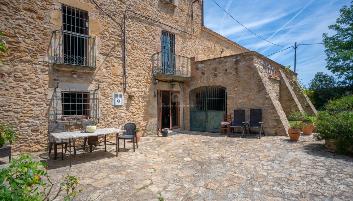 Vistas de la fachada de la casa 