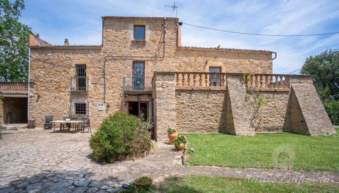 Vistas de la fachada de la casa 