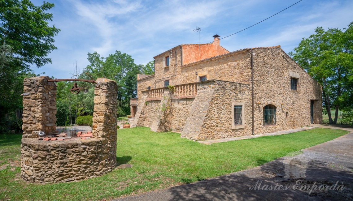 Vistas de la fachada de la casa 