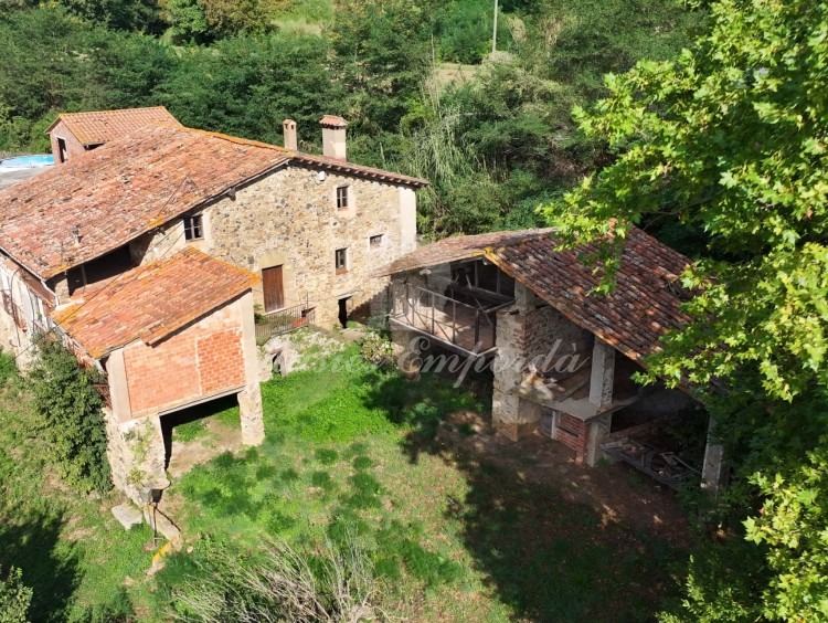 Vistas del conjunto de la masía