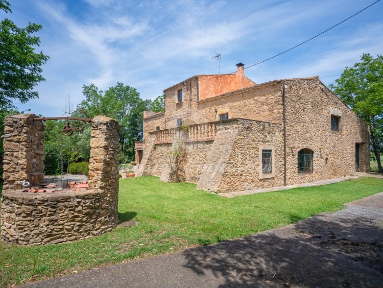 Vistas de la fachada de la casa 