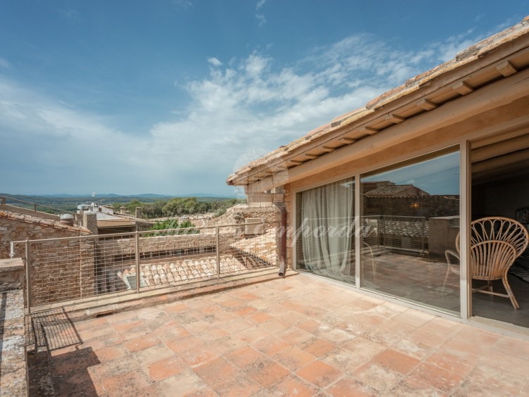 Terraza de la habitación suite principal de la casa. 